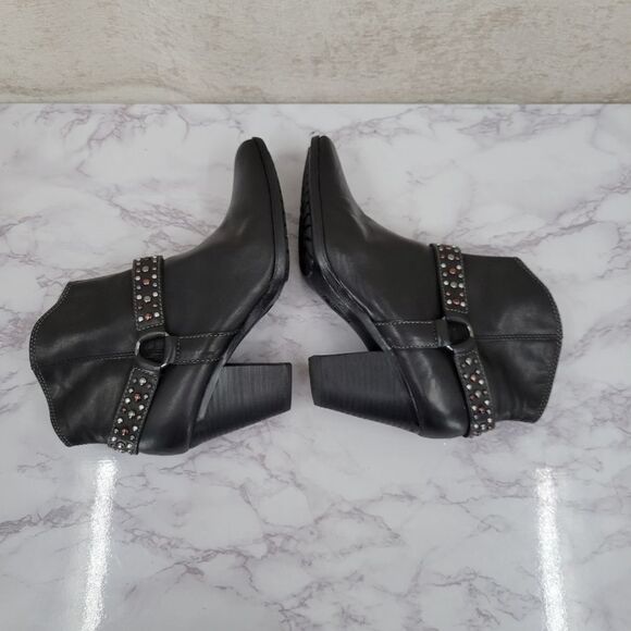 SOFFT Noreen Studded Black Leather Heeled Ankle Bootie 10M - Picture 5 of 14
